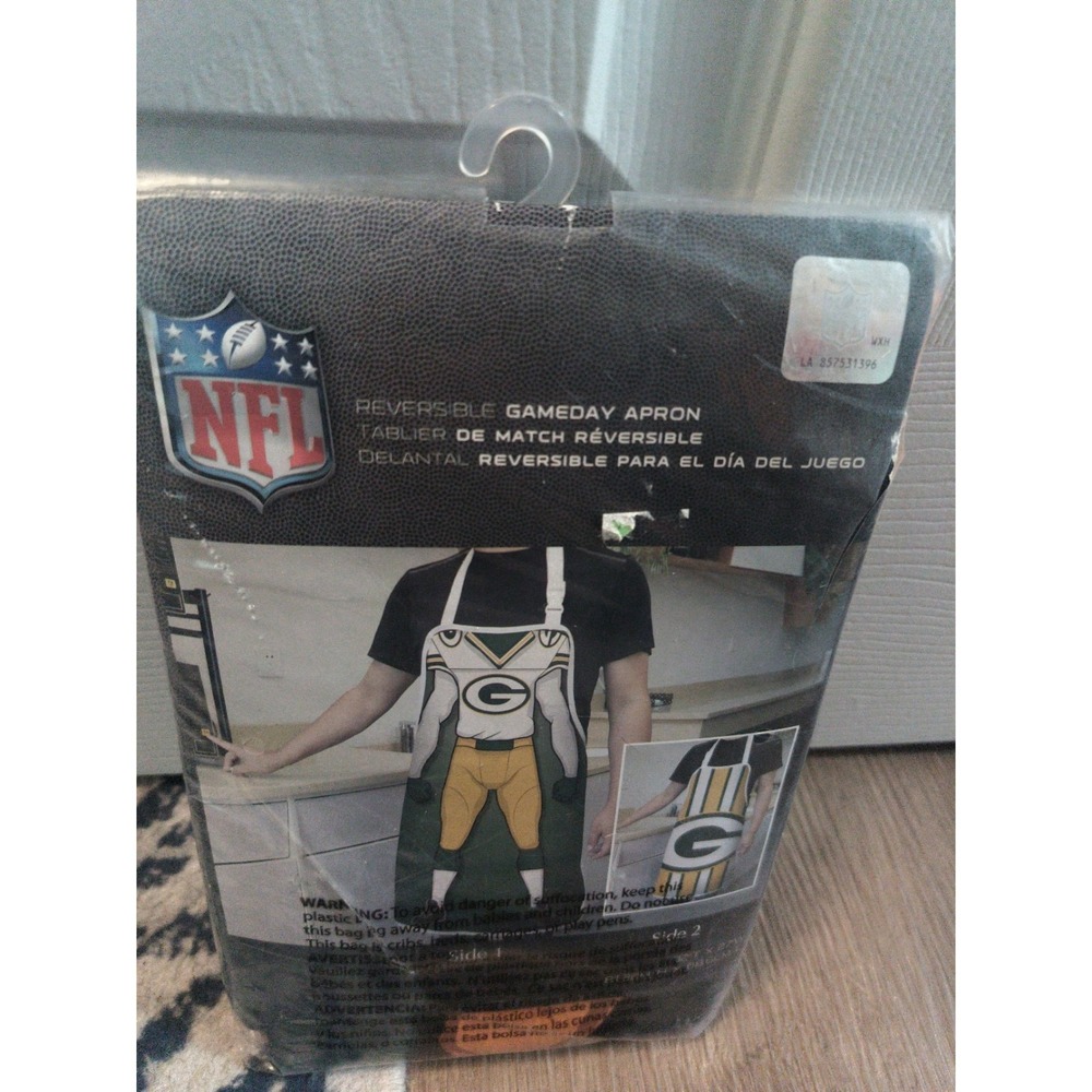 Evergreen Green Bay Packers Game day NFL Reversible Apron Green Yellow 32x27 New